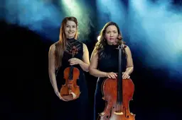 Cosmopolitan duo
