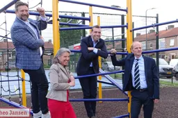 2022 05 24 ondertekening coalitieakkoord twee nieuwe wethouders in gemeente rheden paul hofman en ronald ter hoeven 22