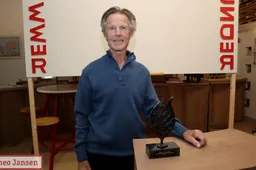 kunstenaar gerrit van middelkoop ontvangt de rhedenaar 07 10 2024 13