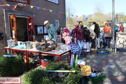 grote belangstelling voor vierde editie van weggeefmarkt in de steeg 05 04 2025 3