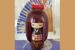 kokeshi doll paars haar tina helfrich