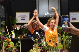 Eindsignaal wedstrijd Florestry EuroSkills Herning 2025 in Denemarken voor Jikke Jansen met haar expert Linda Eising - Marjanne Eikelboom