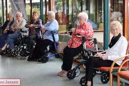Repair Café Velp viert 10-jarig jubileum met rollatorcheck en volle zalen 27-9-25 (1)