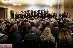 Concert 80 jarig bestaan Oratoriumkoor Veluwezoom in de Ontmoetingskerk in Dieren 1-11-2025 (1)
