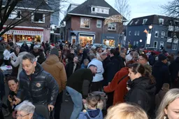Kerstmarkt Fredericusschool druk bezocht en levert mooie opbrengst op 18-12-2025 (9)