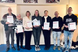 Jubilarissen March & Showband Rheden in het zonnetje gezet tijdens nieuwjaarsborrel 03-01-2026 (1)