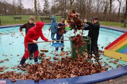 Vrijwilligers maken Openluchtzwembad Rheden zomerklaar tijdens natte NLDoet 14-03-2026 (1)