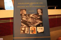 Boek over rijke geschiedenis Edy-emailleerfabriek gepresenteerd in Dieren 28-05-2026 (11)