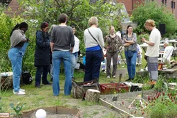 Tuinfluisterdag in Velp trekt veel tuinliefhebbers 09-05-2026 (8)