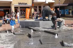 Beren Callunaplein Theo Jansen
