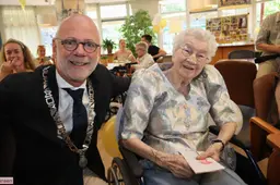 Mevrouw Wekking-Leenen viert honderdste verjaardag in Dieren 14-7-2026 (3)