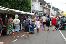 Vernieuwde Velleper Donderdag kent rustige start 30-7-26 (8)