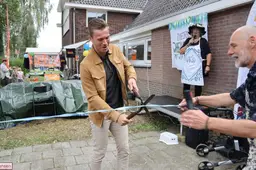 Feestelijke heropening Hart van Stenfert tijdens drukbezochte Burendag 26-9-2026 (5)