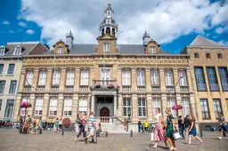 stadsbeiaard stadhuis roermond