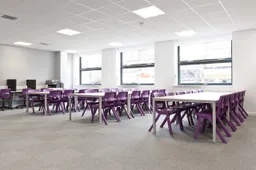 classroom 4919800 1280