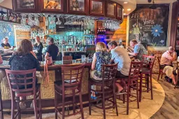 bar-8997627_1280