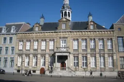 Stadhuis zon