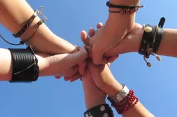 friends forever 1306817 638x480