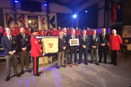 Vaandel Polar Bears  officiele overdracht