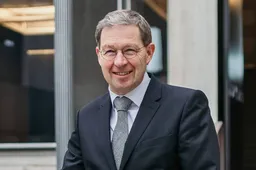 21b9f8c32a230330-klaas-ruitenberg_960x640