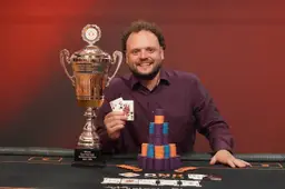 Julian_Hazelhof_Pokerkampioen_van_Nederland_2025-2026