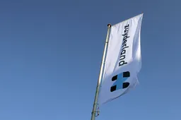 enkele vlag blauwe lucht zuyderland ziekenhuis11