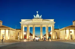 verlichte brandenburgertor berlijn