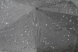 hagel-regen-janvanbizar-pixabay