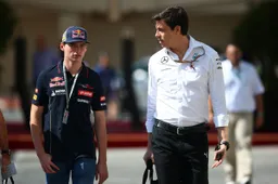 Max Verstappen og Toto Wolff