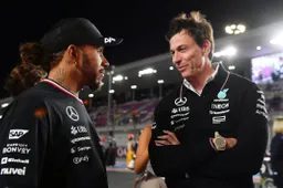toto wolff lewis hamilton