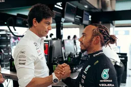 toto wolff lewis hamilton mercedes