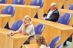 D66-hypocriet Sigrid Kaag prijst kartelvorming GroenLinks en PvdA: "Moedige stap!"