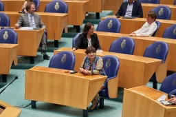 Dag Sinterklaasje, dahaag, dahaag! Lilianne Ploumen stopt als PvdA-leider én als Tweede Kamerlid