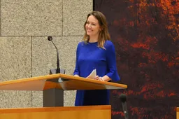 LOL! VVD'er Bente Becker maakt zich opeens héél druk om migratie: 'Gecontroleerde keuzes!'