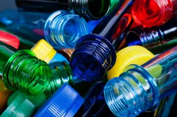 Handig gebruik van de crisis: 15 cent statiegeld op kleine plastic flesjes vanaf volgend jaar