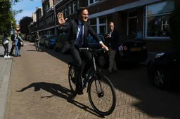 Oud-D66-minister Van Boxtel ontzettend blij dat Rutte mag blijven: 'Chique van Kaag, onze democratie functioneert!'