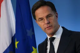 Het is ZOMERRECES dus: Mark Rutte in RELAXMODUS. ´Pas in december bekend of hij VVD-leider blijft...´