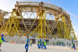 Minimaal 6500 slavenarbeiders dood bij bouw WK Qatar, maar hypocriet Oranje is gewoon aanwezig!