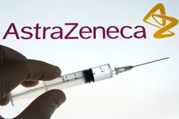 Vreugde en jolijt! Coronavaccin van AstraZeneca gaat volgende fase in: beoordeling door EU-medicijnenbond