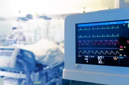 RIVM meldt 138 nieuwe doden. Meer dan 10.000 Nederlanders zijn opgenomen geweest in het ziekenhuis