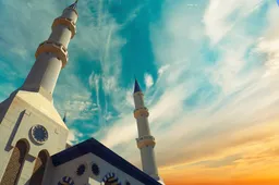 Rechter dwingt alFitrah-moskee mee te werken met onderzoek geldstromen