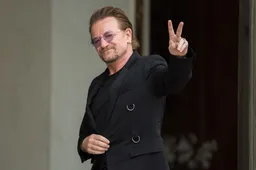 BETRAPT! 'Deugmens' Bono van U2 blijkt een ordinaire zakkenvuller ten koste van slachtoffers!