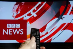 Brits kabinet zet de aanval in op publieke omroep BBC: 'Maak er een commerciële betaalzender van!'