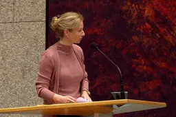 Lilian Helder (PVV) benieuwd naar antwoorden D66 en Sigrid Kaag na stilzwijgen: "Het is stil aan de overkant"