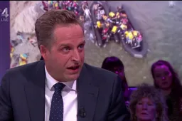 Hugo de Jonge maskeert eigen epische falen bij vaccinatiebeleid, scheldt liever 'voordringers' uit voor "eikel"