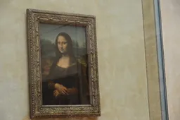 Mona Lisa opnieuw doelwit van knettergekke klimaatactivisten: Soep op Leonardo da Vinci's meesterwerk!