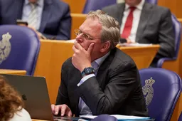 Opgestapt staatssecretaris Idsinga (NSC) probeert Wilders aan te pakken op X, maar wordt door Musk zelf aangepakt