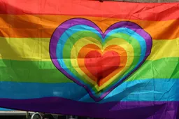 Woke-Nederland loopt weer massaal uit voor de zoveelste themadag: "Internationale Dag tegen Homofobie en Transfobie"