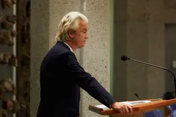 Geert Wilders gaat los op Mark Rutte: 'Hij maakt één groot AZC van Nederland!'