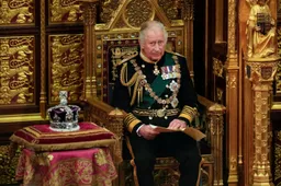 Oproep voor miljoenen om deel te nemen aan publieke vernedering/'Eerbetoon van het Volk' aan Koning Charles tijdens de kroning zorgt voor ophef